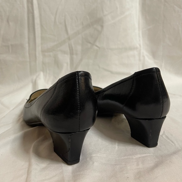 Naturalizer Black Leather Mules – Size 8.5 - Picture 6 of 6